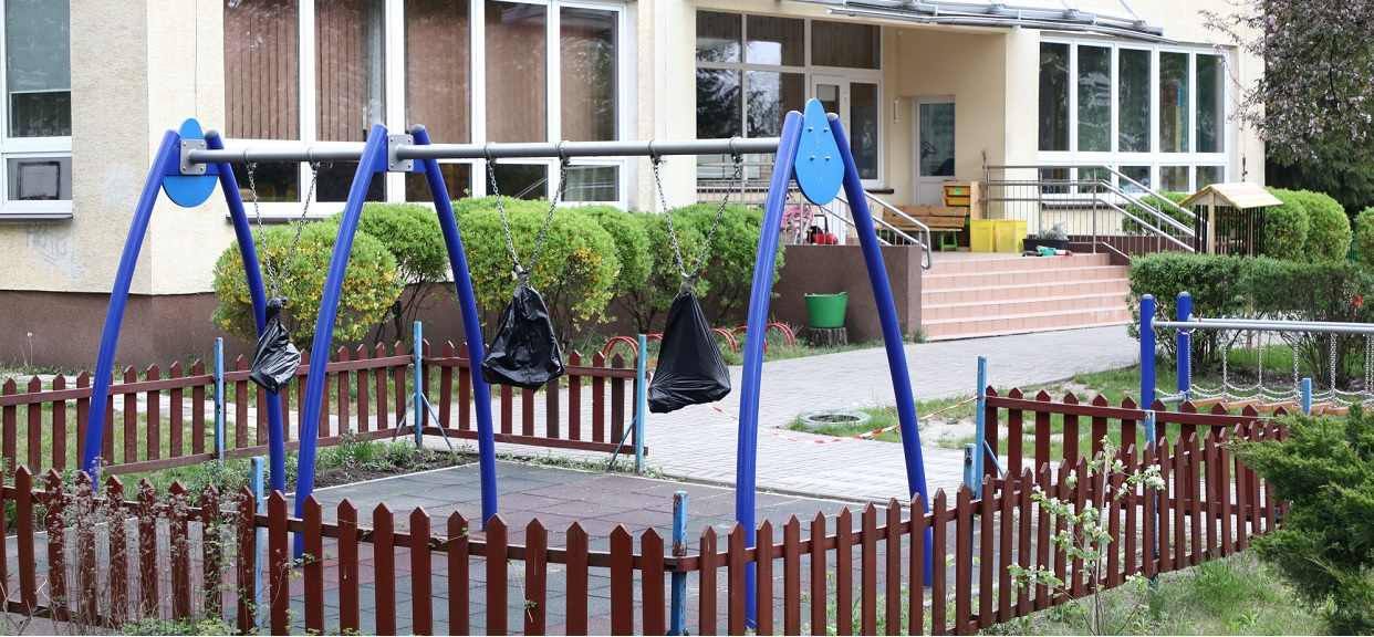 Jutro nie otworzą wszystkiego, coraz więcej fatalnych informacji. Nie chcą narażać dzieci