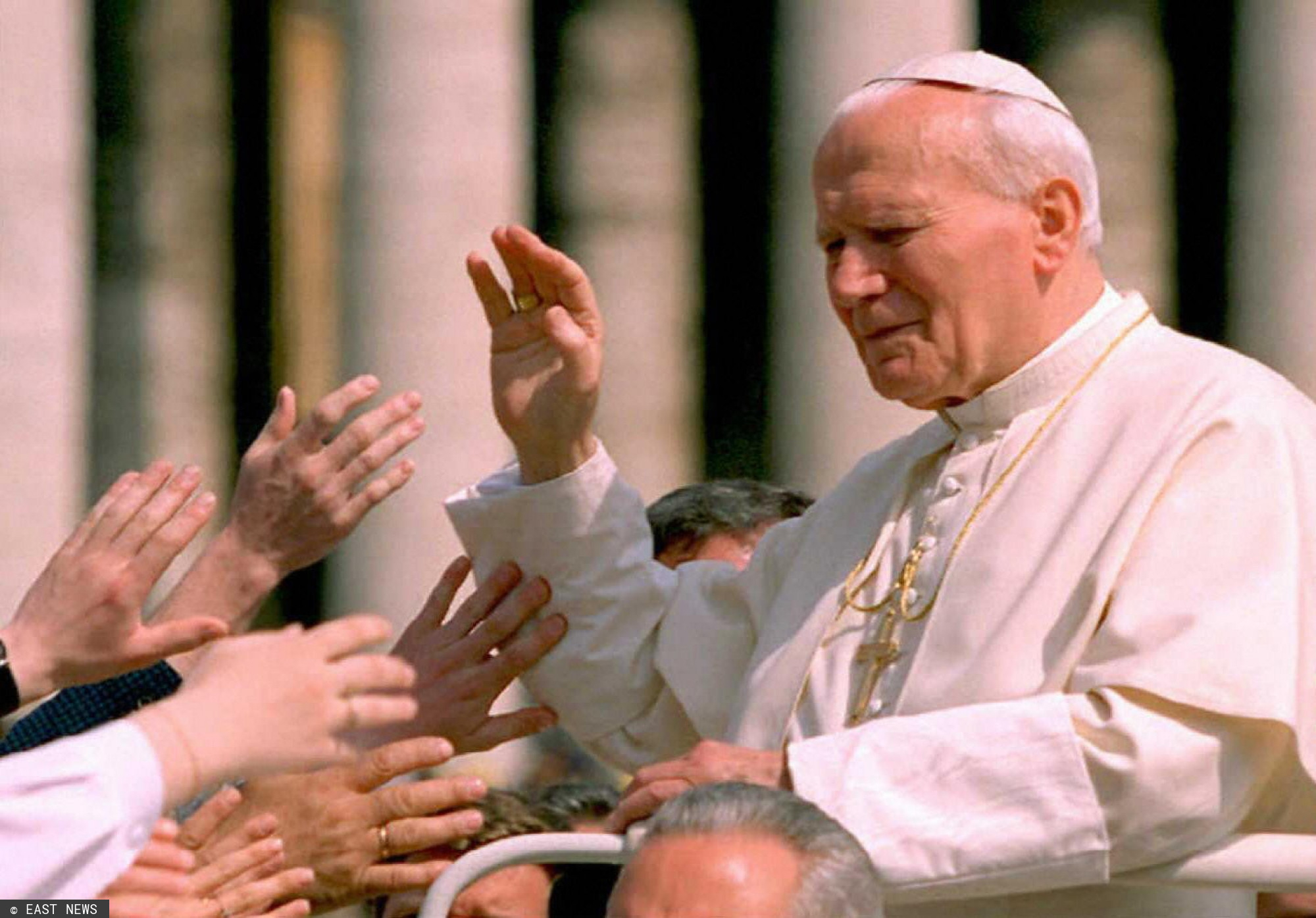 Papież Franciszek wypowiedział się o Janie Pawle II. Piękne słowa: "Wspominamy go z wielką miłością i uznaniem"