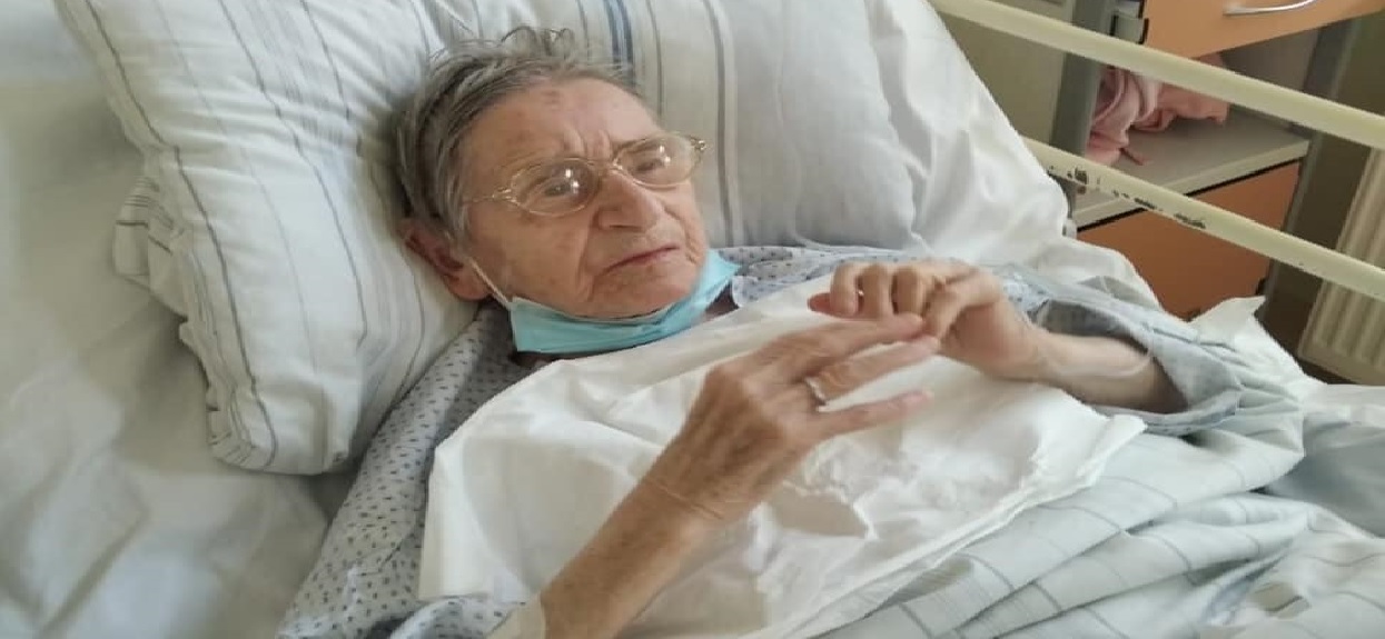 Pani Teresa ma 103 lata, jest najstarszą osobą w Polsce, która wyzdrowiała z COVID-19