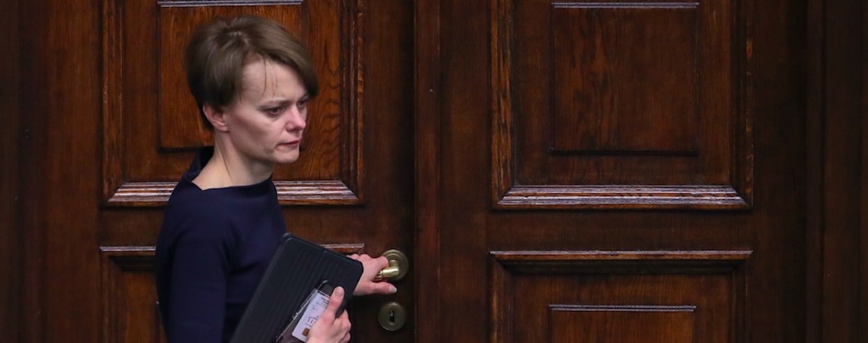 Minister Emilewicz wygadała się. Powiedziała, co może stać się w Polsce po 15 czerwca