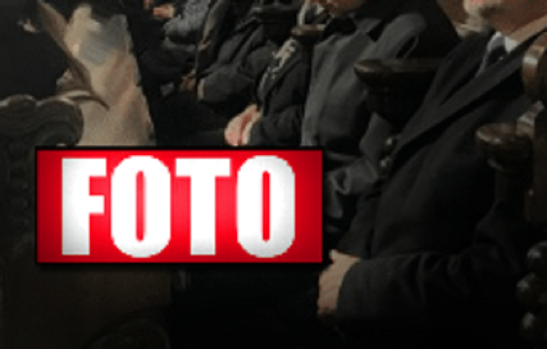 PiS robi wszystko by usunąć to zdjęcie. Tak ogromnej kompromitacji jeszcze nie było