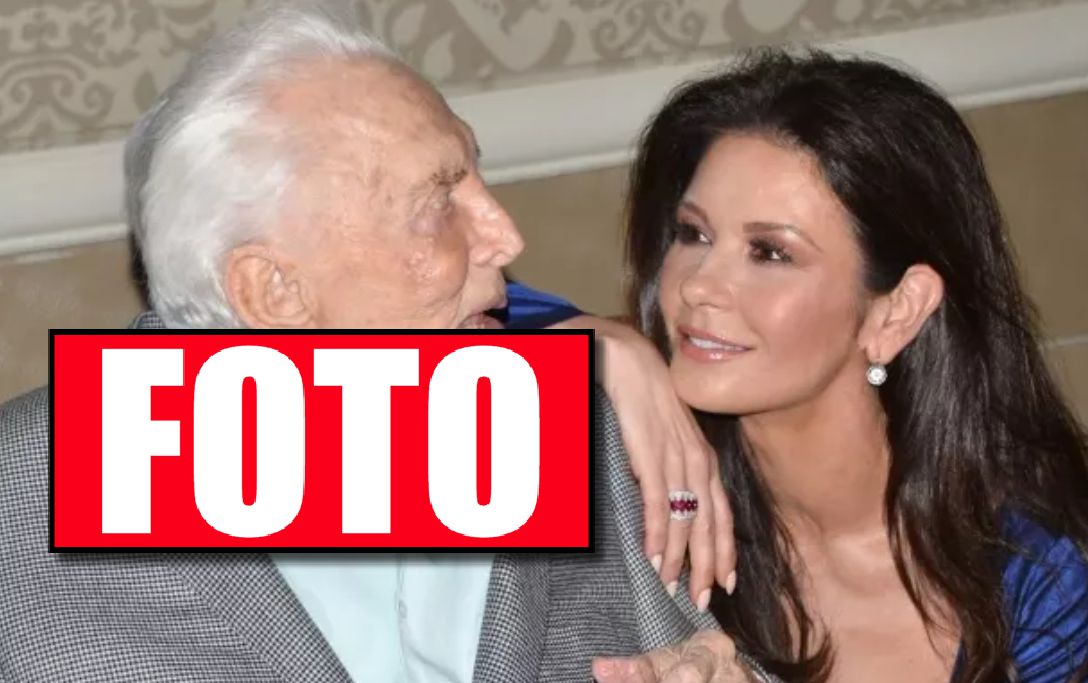 Wyciekły zdjęcia! 100-letni Kirk Douglas całuje się z Catherine Zetą-Jones!