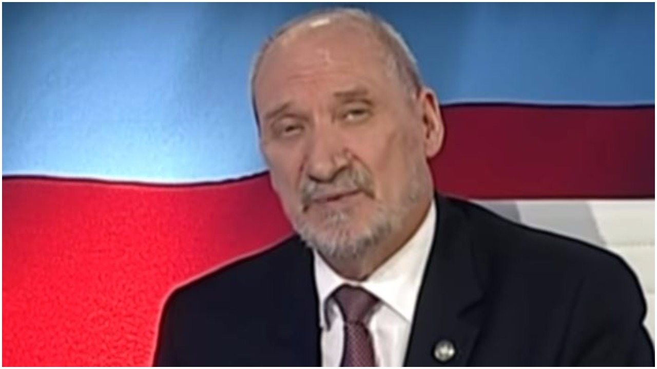 Niesamowite co zrobił Macierewicz! Rząd będzie się BARDZO wstydził
