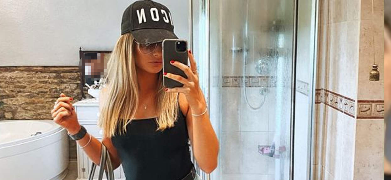 Dziewczyna zrobiła pozornie zwykłe zdjęcie. Gdy zauważyła kompromitujący szczegół, było już za późno