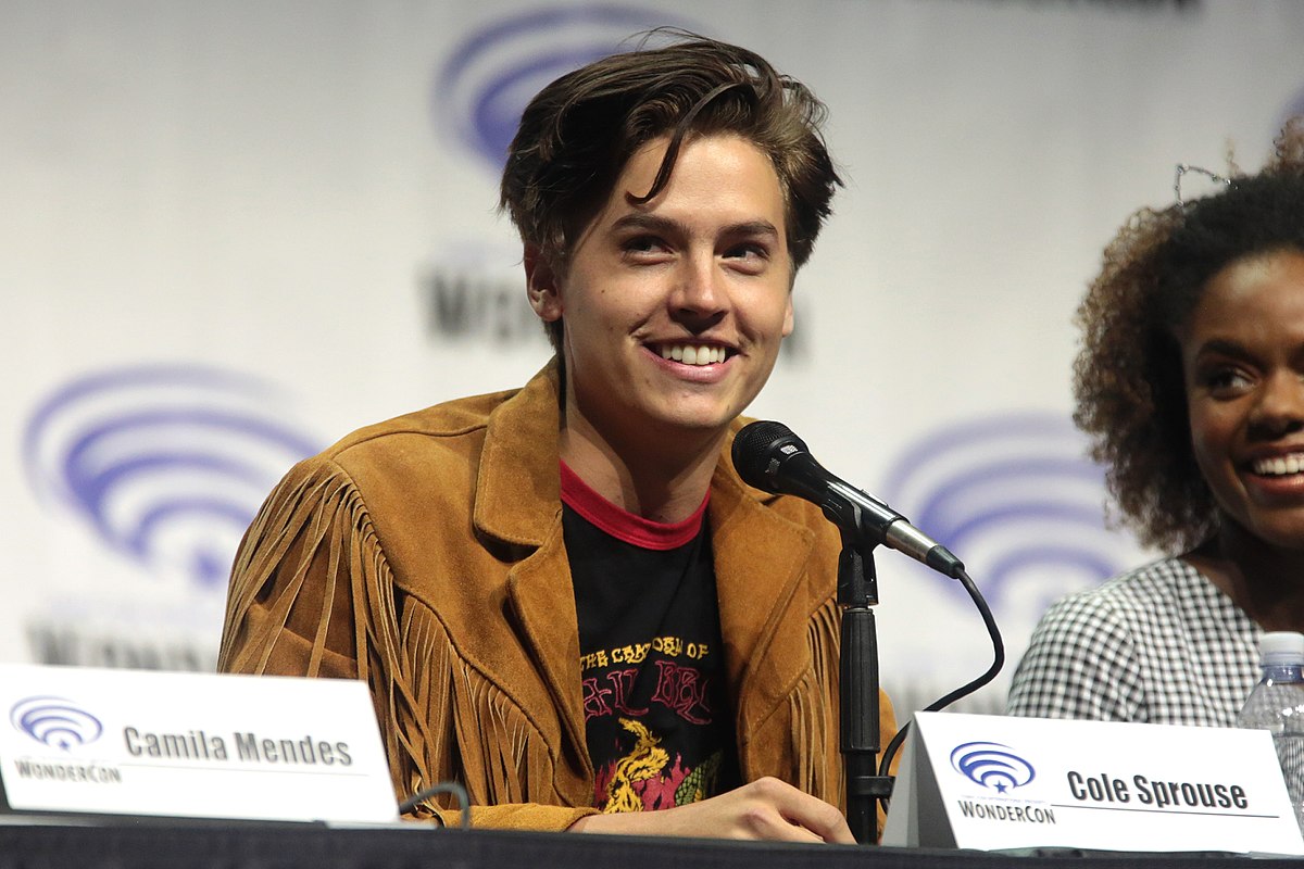Cole Sprouse aresztowany! Uczestniczył w pokojowym proteście