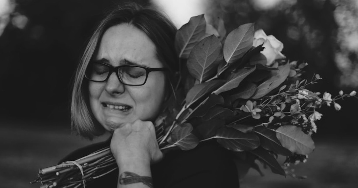 19-latek chciał uratować ojca, natychmiast ruszył na pomoc. Doszło do rodzinnej tragedii