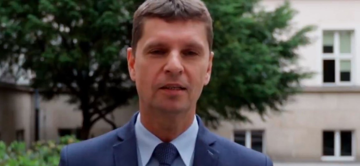 Wszystko tuż przed maturą, uczniowie się nie spodziewali. Minister Edukacji nagle zabrał głos