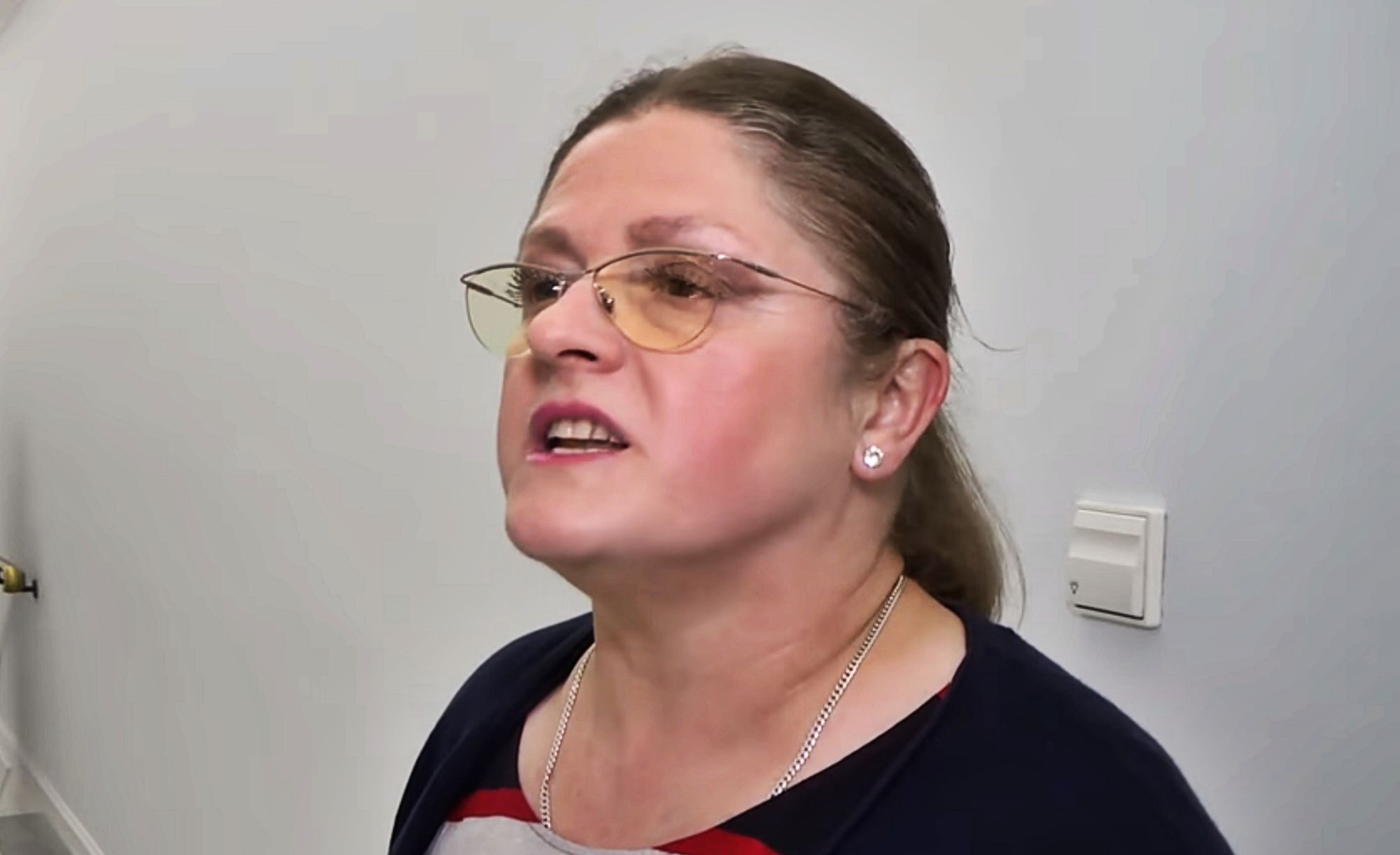 Pawłowicz wije się i parodiuje Tuska. Jak jej poszło?