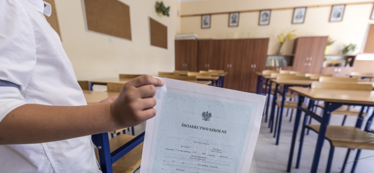 Wiadomo, jak będzie wyglądać zakończenie roku szkolnego. Rodzice łapią się za głowy