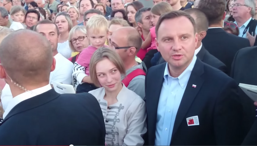 Prezydent Duda śpiewa "Chłopaków z AK" (video)
