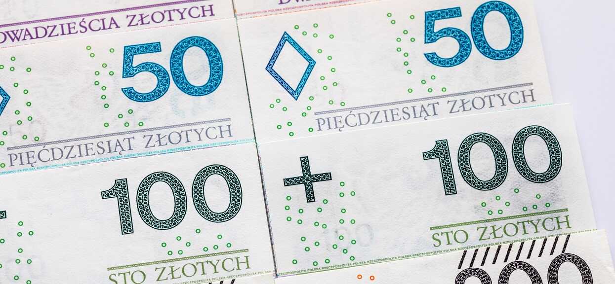 Lada dzień Polacy dostaną nawet po 4200 złotych "na głowę"? Wystarczy, że zostanie spełniony jeden warunek