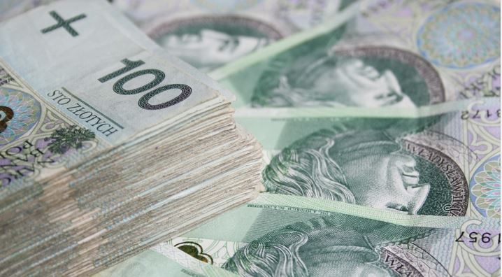 Ogromna zmiana dla kilkudziesięciu tysięcy emerytów. Ich konta zasili kompletnie inna kwota