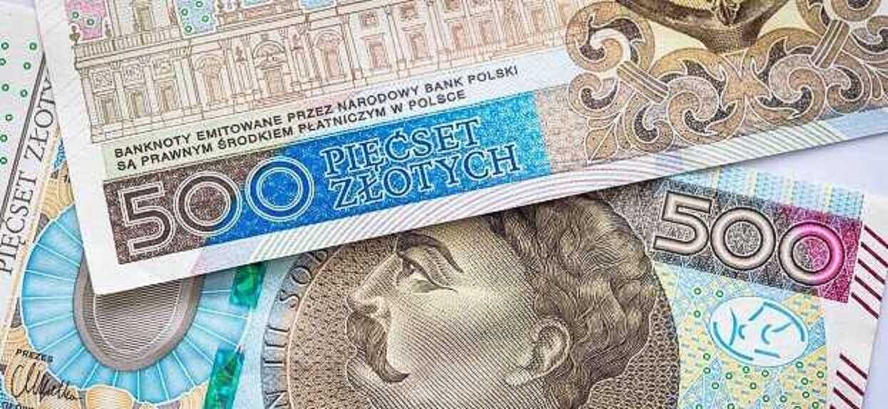 Popieracie dodatkowe 1400 złotych dla bezrobotnych?
