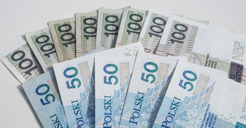 Dodatkowe 4 tysiące złotych dla emerytów. Coraz więcej seniorów otrzymuje specjalny bonus