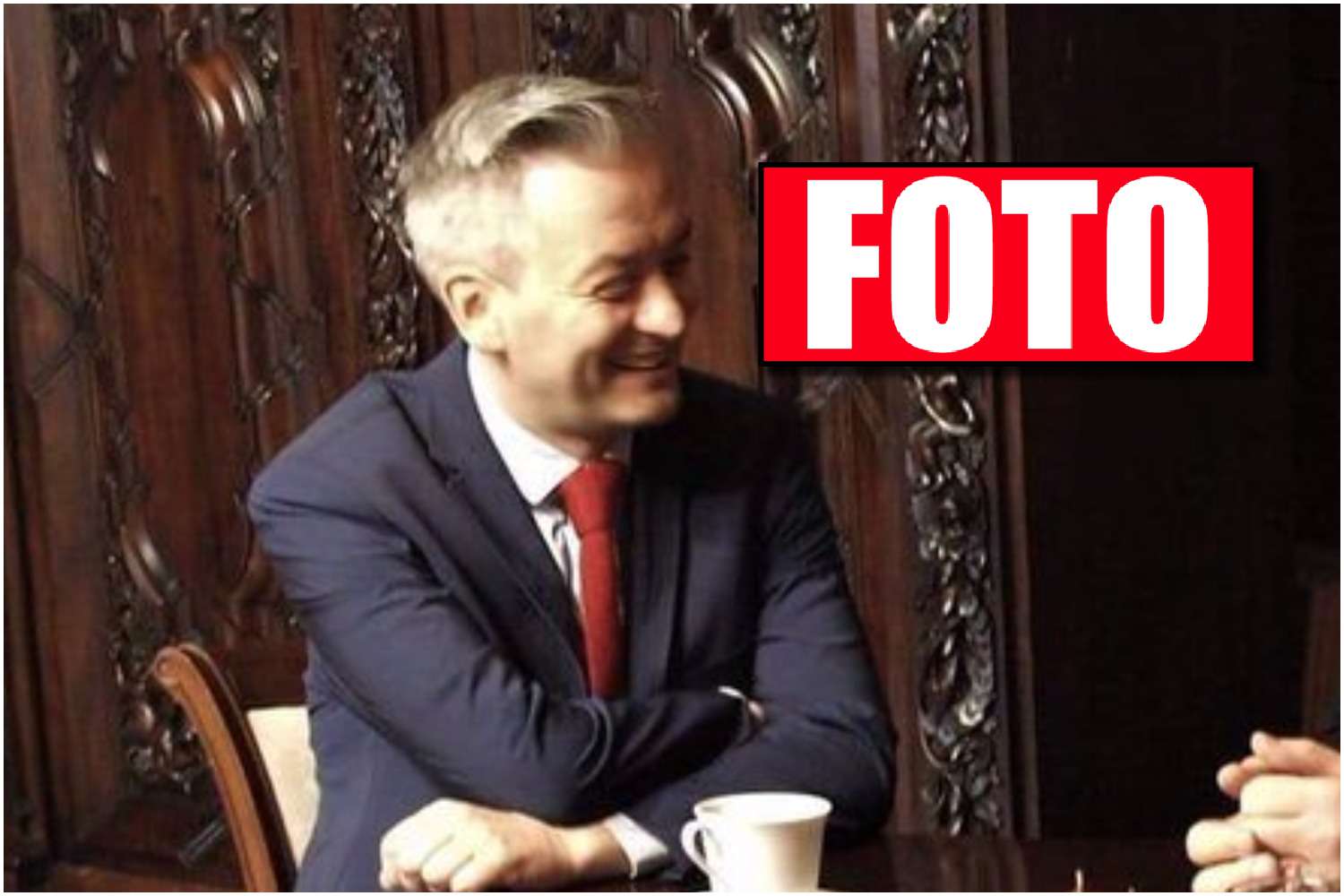 Biedroń nagle zmienia front! Do wyborów pójdzie z tą partią