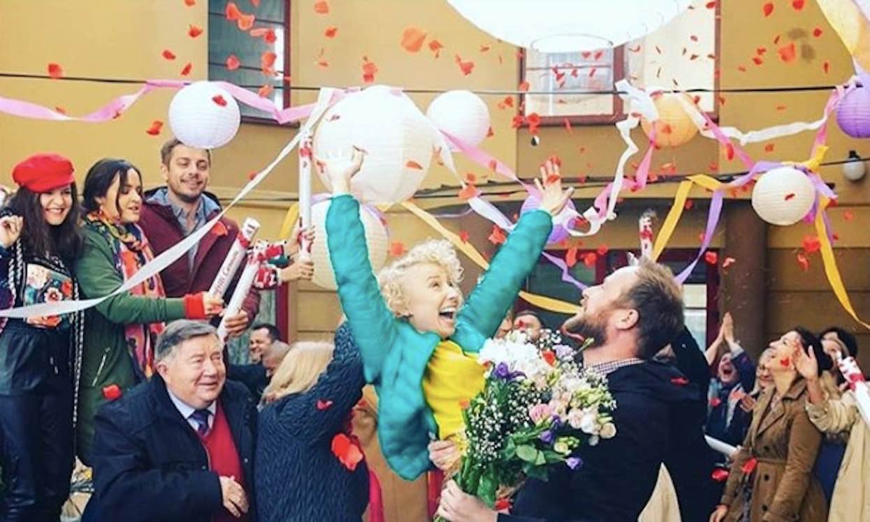 Gwiazda "Na Wspólnej" w tajemnicy wzięła ślub. Wyciekły zdjęcia, suknia jak z bajki