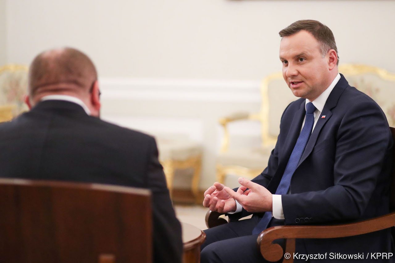 Prezydent Duda szasta pieniędzmi. Odda MILIARD złotych na...