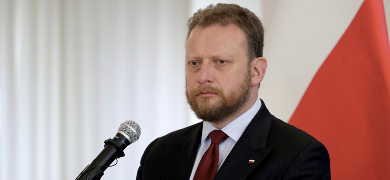 Część obostrzeń wkrótce powróci? Ważny apel do ministra zdrowia, ręce opadają