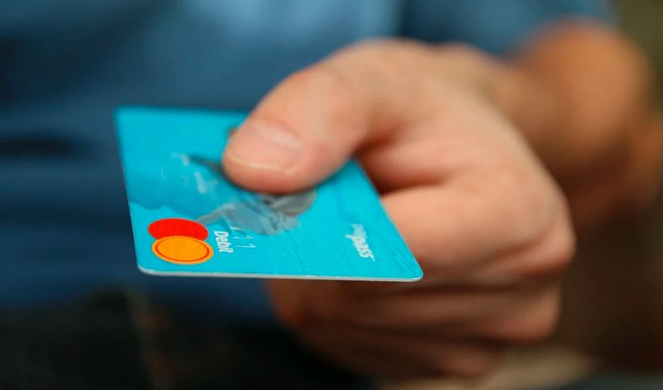 KNF wydało pilne strzeżenie dla wszystkich Polaków. Muszą koniecznie uważać zwłaszcza na 3 firmy