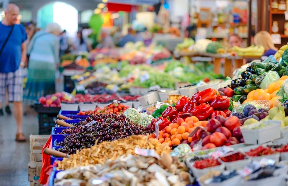 Producenci wolą nie mówić o wynikach kontroli. Prawda o owocach i warzywach sprawia, że odechciewa się jeść