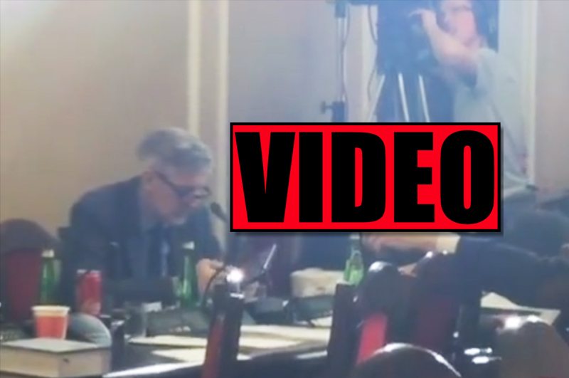 Kompromitacja Pawłowicz na nocnych obradach! Film podbija sieć