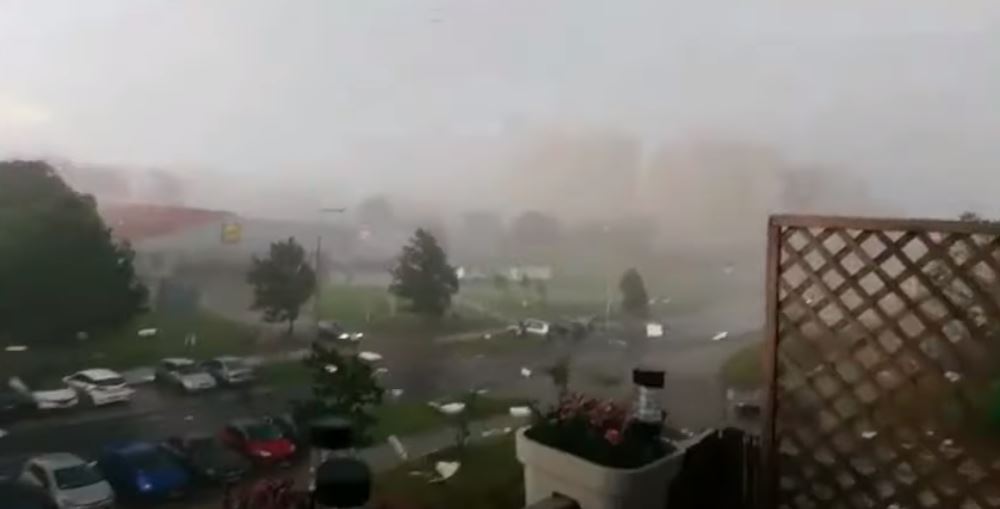 Porażające sceny w polskim mieście. Wystarczyła minuta, z warzywniaka nic nie zostało, mamy nagranie