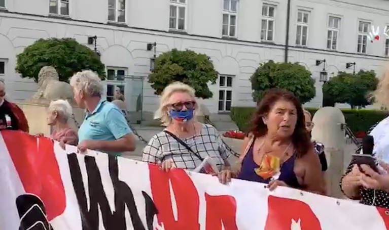 Z ostatniej chwili: protest pod Pałacem Prezydenckim. Ludzie wyszli na ulice