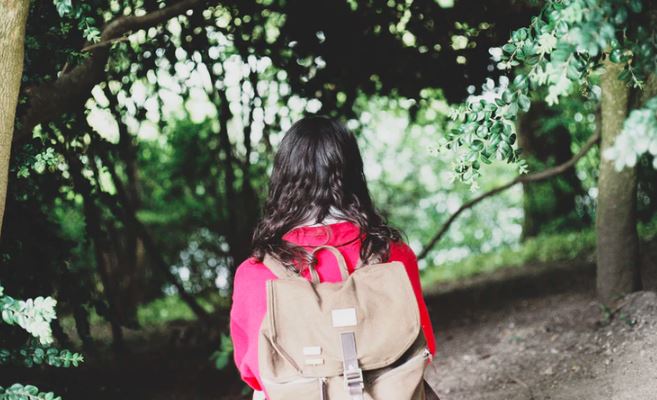 Słodyczami zwabił dziewczynkę do mieszkania. Gdyby nie jej koleżanki, doszłoby do tragedii