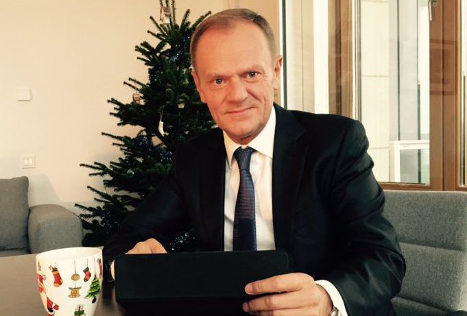 Lincz nad Tuskiem. Chciał dobrze, a internauci wylali na niego litry pomyj