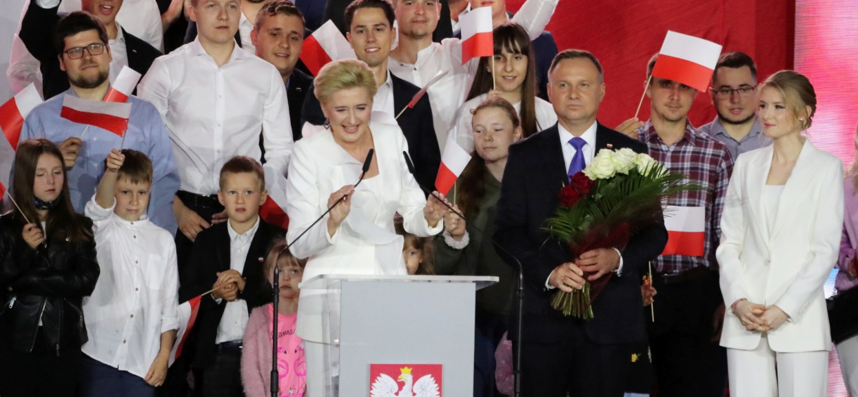 Kamery zarejestrowały reakcję Kingi Dudy po ogłoszeniu wyników. Wszyscy zobaczyli, jej mina mówi wszystko
