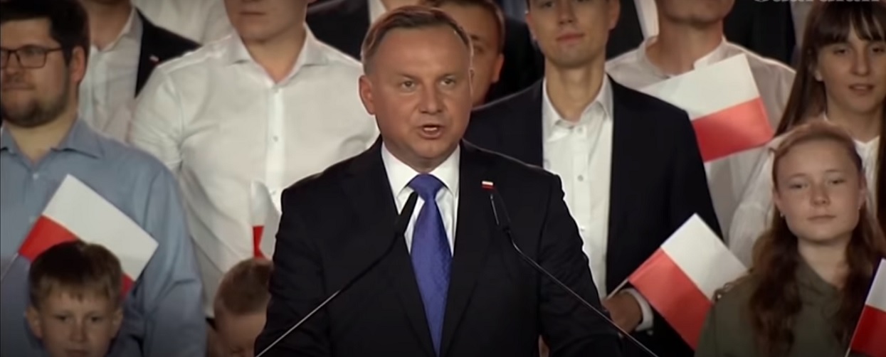 Andrzej Duda nie wytrzymał. Po ogłoszeniu wyników wypalił do mikrofonu dziennikarza mocne słowa