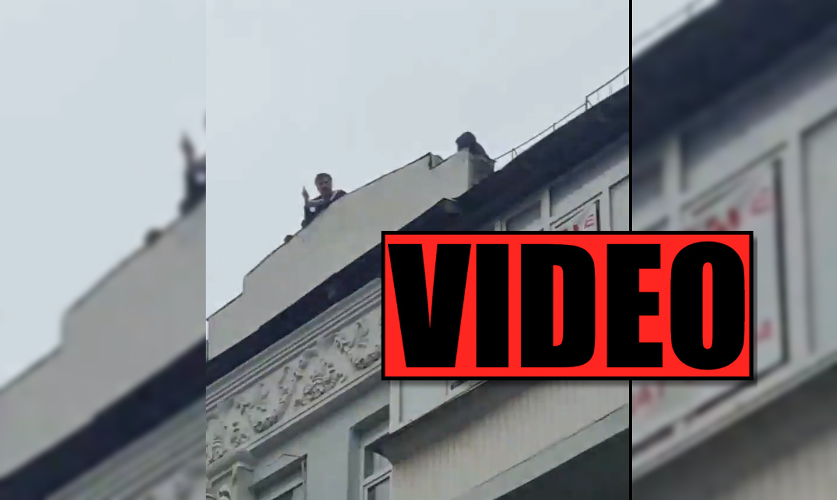 UE wmurowało! Służby zrobiły nalot na dom byłego prezydenta, ten wyszedł na dach i...