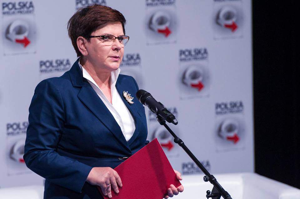Chaos wokół rekonstrukcji rządu to przykrywka! PiS chce zamieść pod dywan gigantyczną aferę