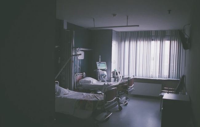 Lekarze alarmują, podstępny rak może się rozwijać niezauważony nawet 6 lat. Łatwo przeoczyć pierwsze objawy