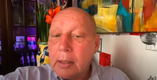 Krzysztof Jackowski miał niepokojącą wizję dot. powrotu dzieci do szkół. Rodzice łapią się z głowy