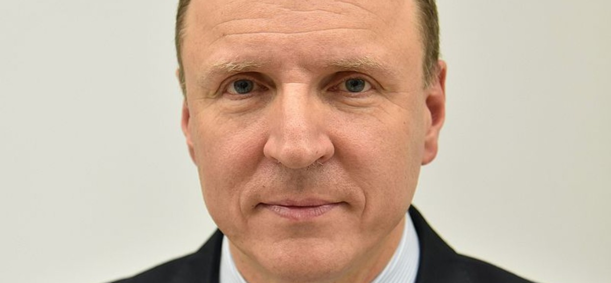 Myśleli, że się nie wyda. Ksiądz zdradził odbierającą mowę prawdę o rozwodzie Kurskiego
