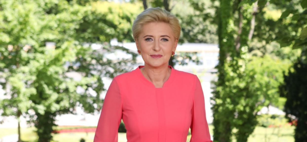 Niebywała metamorfoza Agaty Dudy. Mamy nagranie, wszystko widać jak na dłoni
