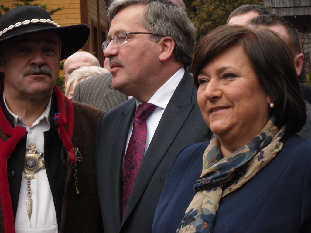 Nikt nie wiedział. Niebywała wieść o b. pierwszej damie, wszystko zrobiono po cichu