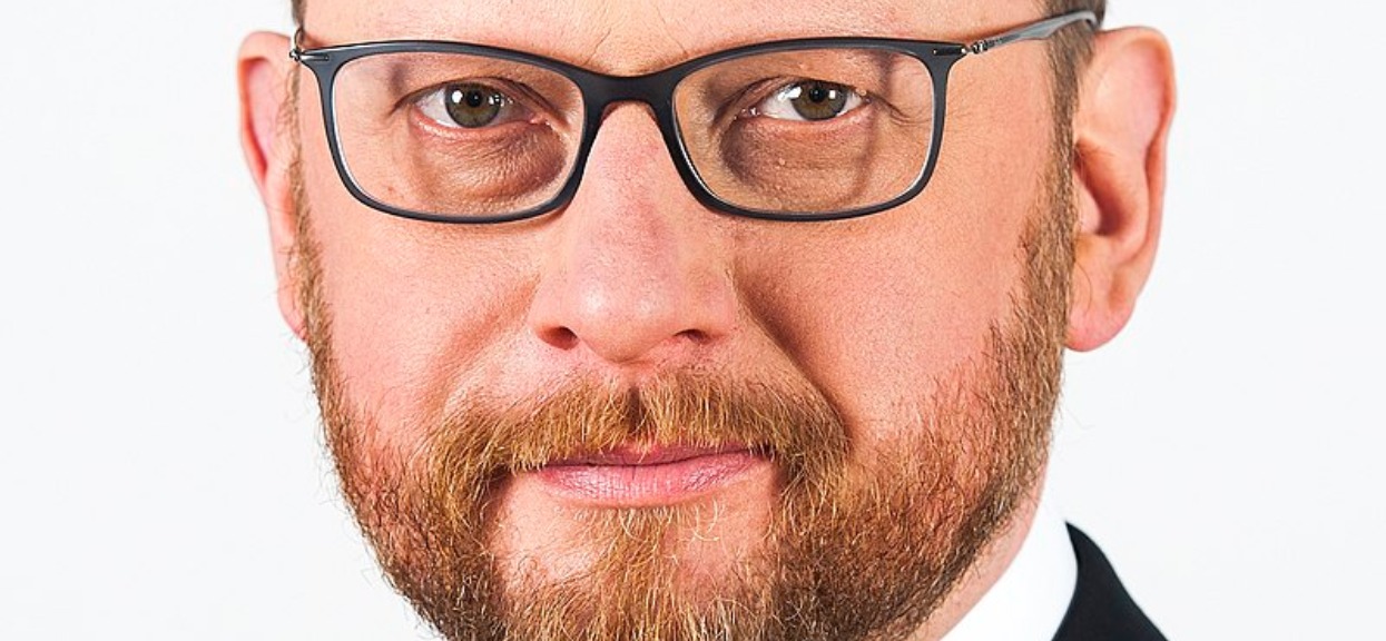Przyłapali Szumowskiego w intymnej sytuacji. Wiadomo, gdzie zniknął przed mediami