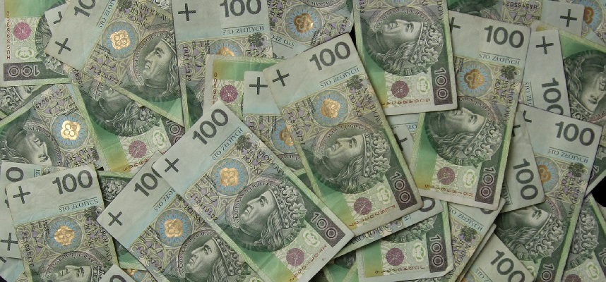Przez rządową pomoc dla frankowiczów do budżetu trafi o 5 mld zł mniej