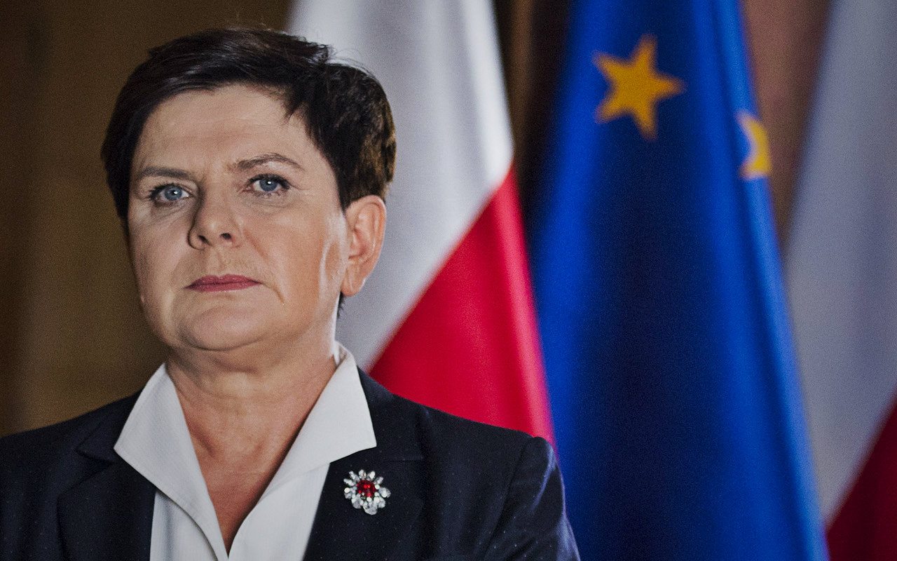 Nie uwierzycie, kto głosował za tym, żeby Beata Szydło pozostała premierem