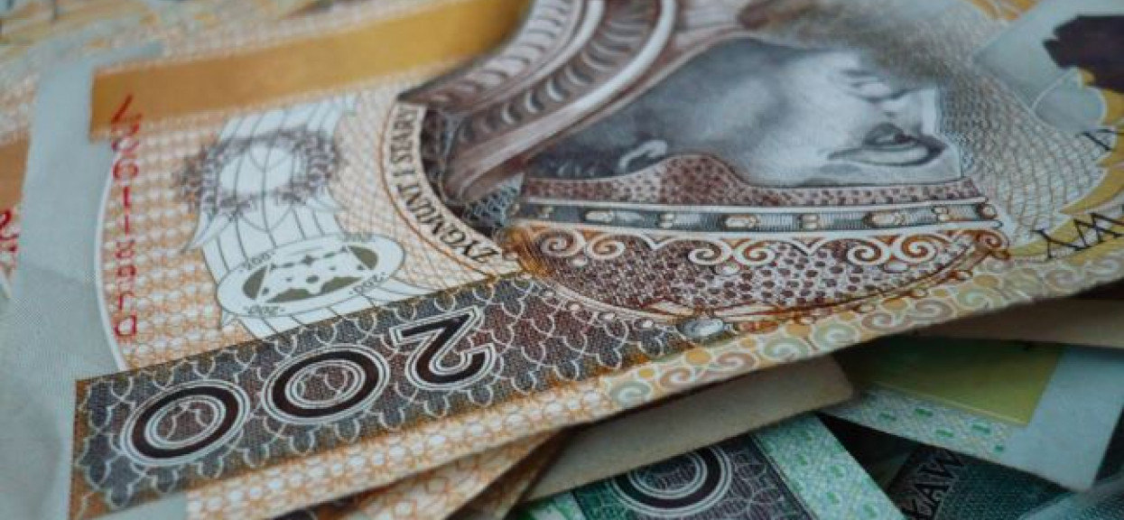 Nawet 30 tysięcy złotych. Ogromne pieniądze z programu Maluch Plus, już można składać wnioski