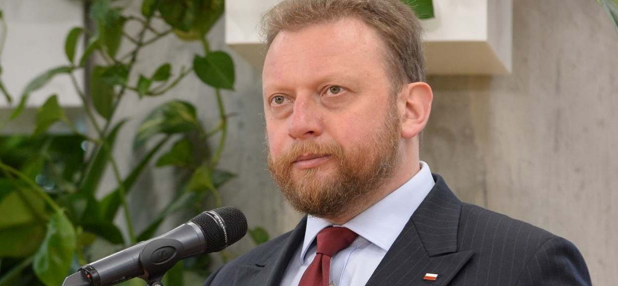Minister Szumowski ujawnił, kiedy powrócą surowe obostrzenia. Nie pozostawia złudzeń