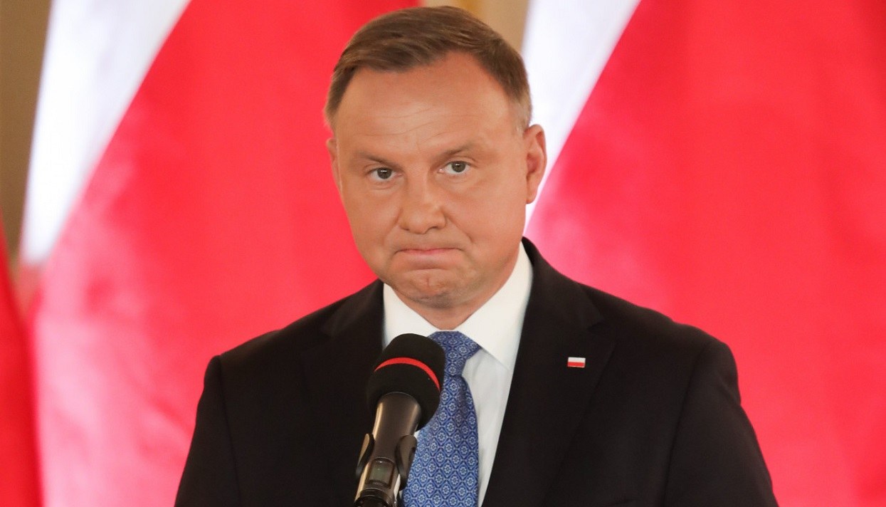 Prezydent oficjalnie wypowiedział się na temat noszenia maseczek. Wielu się zbulwersuje