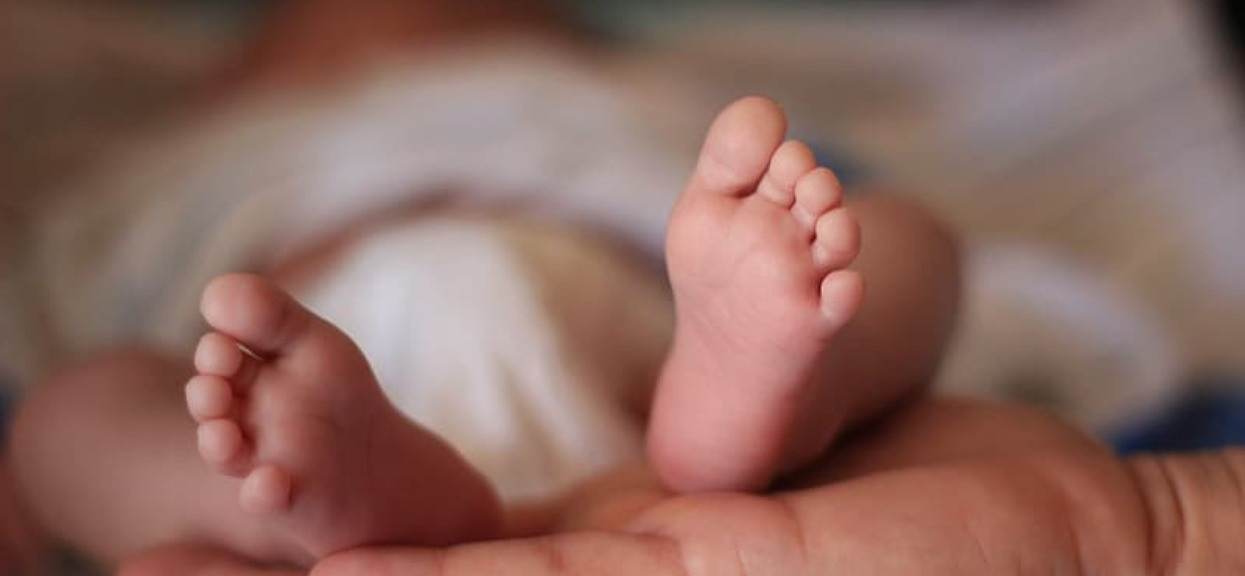 Tuż po porodzie lekarze spojrzeli na dziecko i się przerazili. Badania nie pokazały całej smutnej prawdy