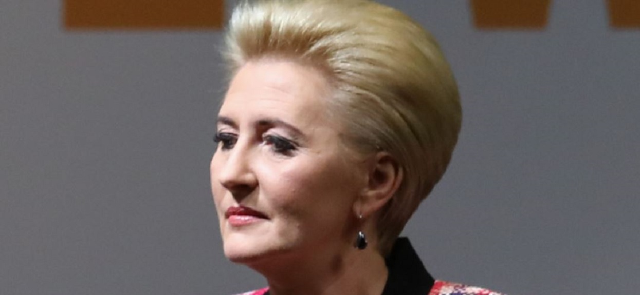Niewiarygodne. Ależ metamorfoza Agaty Dudy, wygląda kompletnie inaczej