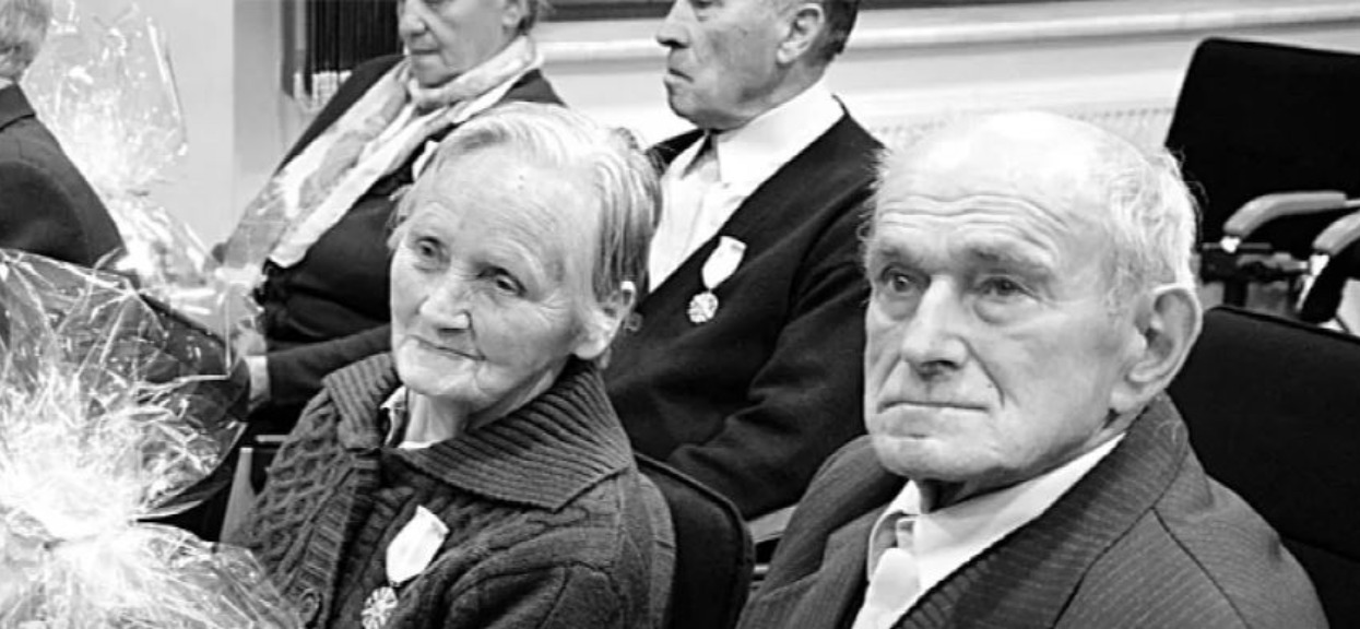 Byli małżeństwem prawie 70 lat. 15 minut po śmierci jednego, wydarzyło się coś przejmującego