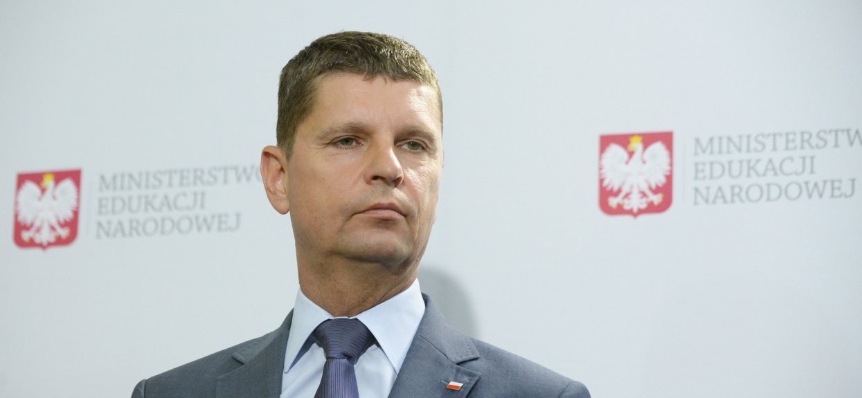 Dariusz Piontkowski nie mógł dłużej ukrywać, rodzice będą oburzeni. Wszystko w dzień rozpoczęcia szkoły