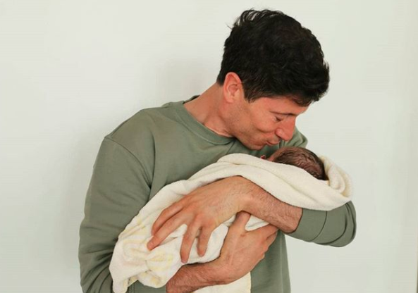 Robert Lewandowski nie ukrywa, dlaczego nie ochrzcił córki. Miał ważny powód