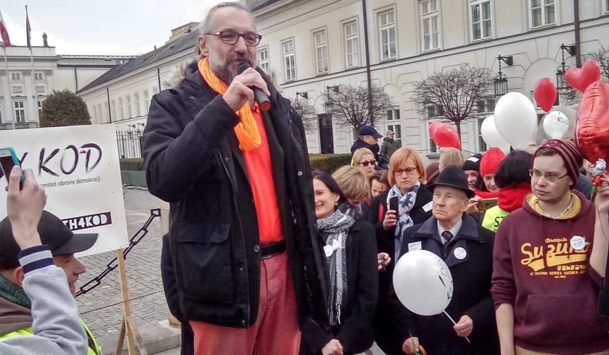 Po datkach Kijowski ma nową prośbę. "Bym mu je*ła w głupi ryj to by miał"